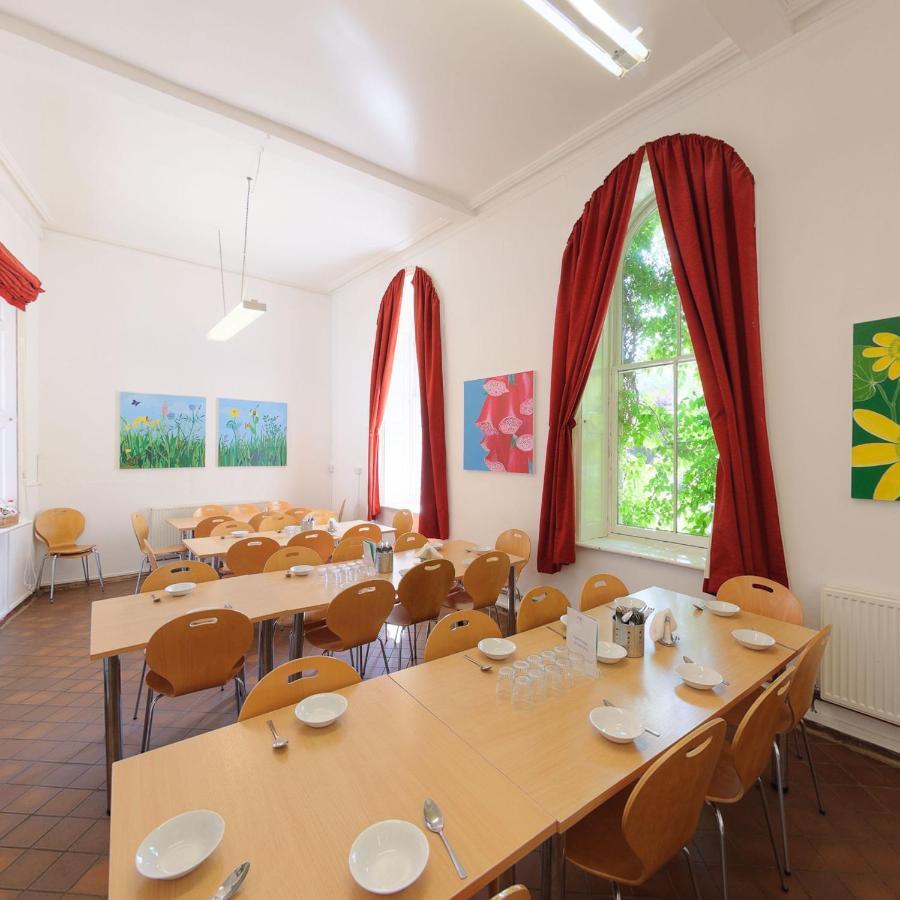 Fsc Juniper Hall Hostel Mickleham Экстерьер фото